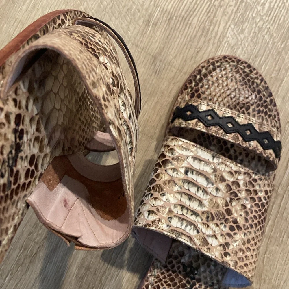 🔖 FREE PEOPLE Leather Saturday Sandal Slip on Slide on Snake Tan Black